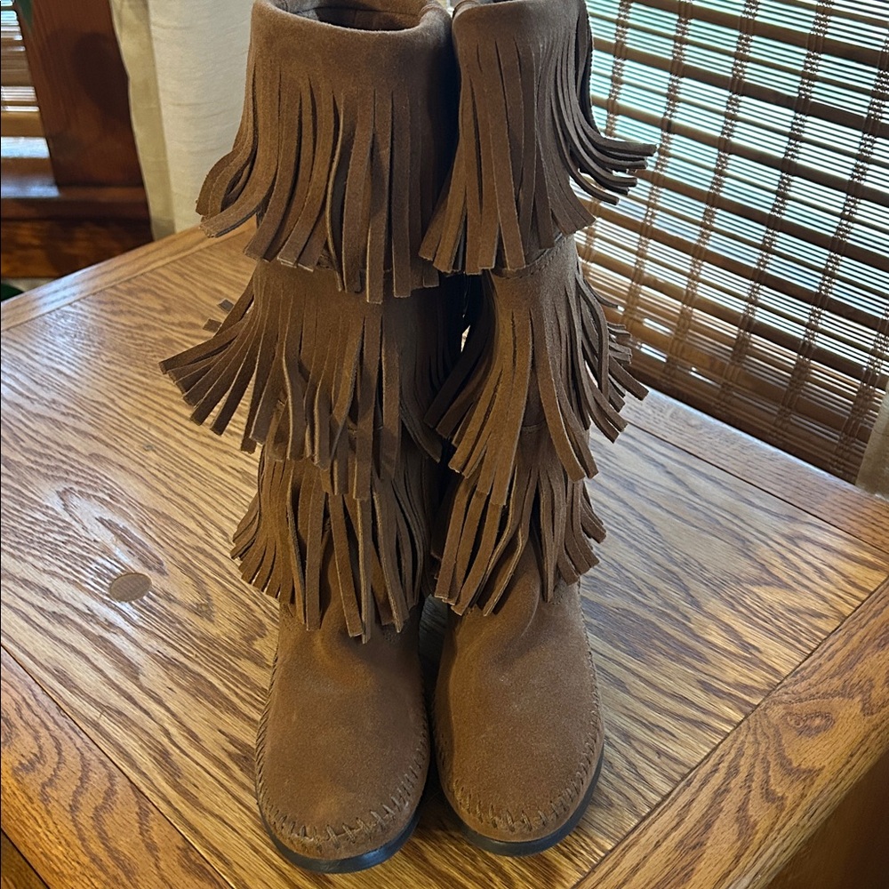 Minnetonka Triple Layer Fringe Boots Brown Moccasins Size 7 - Picture 2 of 8